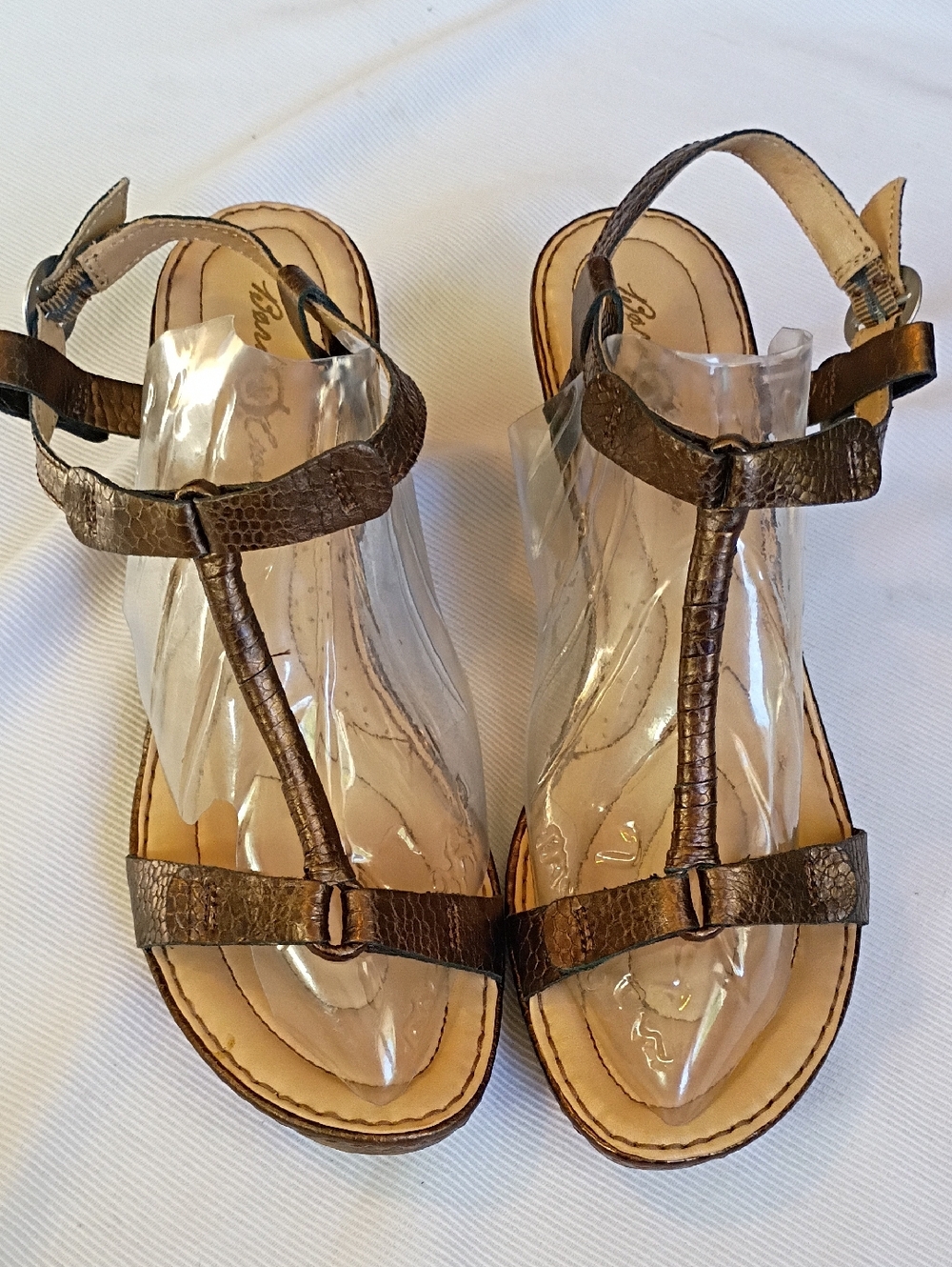 Born Crown Women’s Bronze Leather T-Strap Sandals